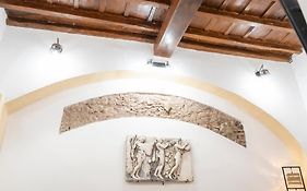 Domus Castle Colosseum - Rione Monti